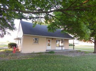 756 W Hancock St, Uniondale, IN 46791