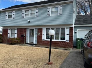 16 Briarcliff Rd, Marlton, NJ 08053