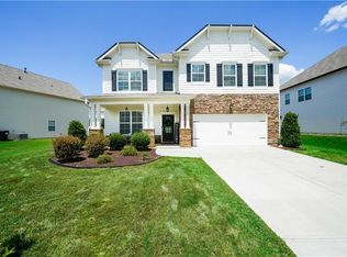 4520 Sunflower Cir, Cumming, GA 30040