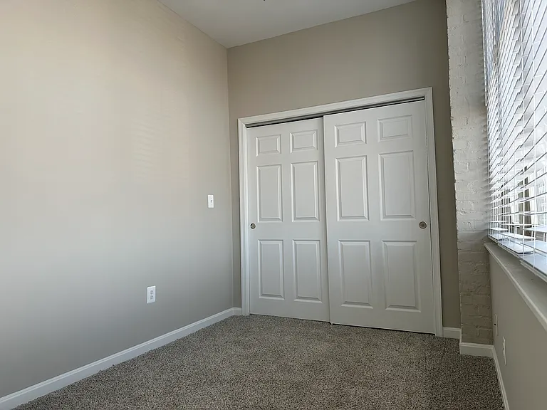 1516 Lancaster St #2C — Photo 9