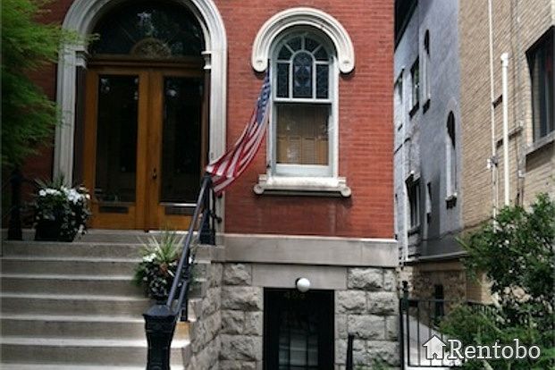 1st image of 454 W Belden Ave
