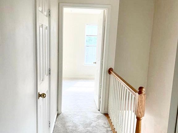 3rd image of 2495 Angeline Dr
