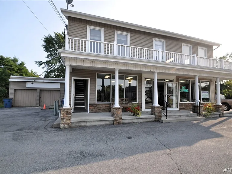 8525 Main St — Photo 1
