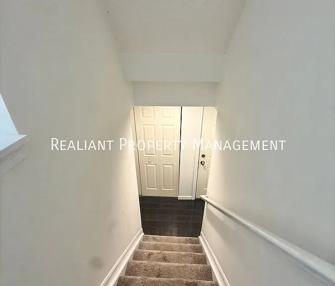 808 William Howard Taft Rd — Photo 18