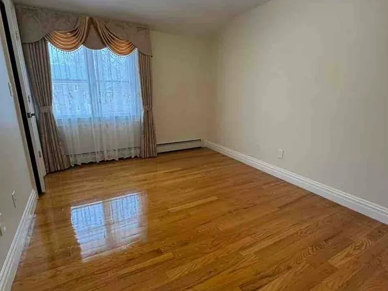 253-16 61st Ave #1-F — Photo 3