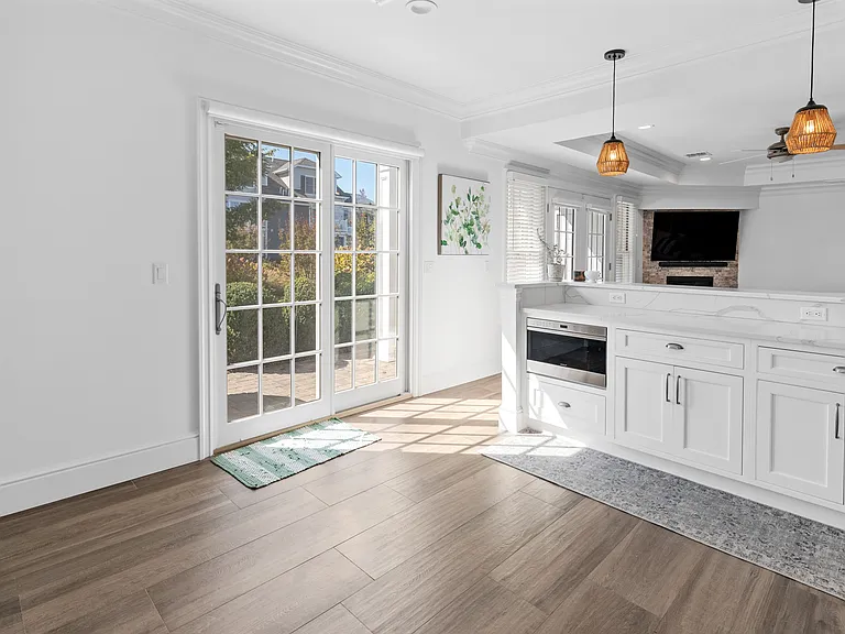 25 Village Green Dr — Photo 11