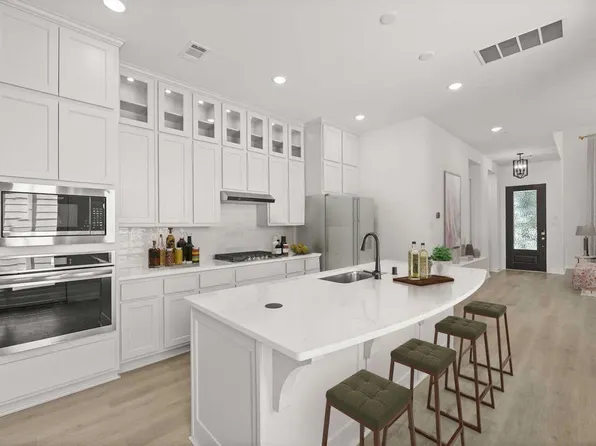 413 Meadows Peak Ln, Montgomery, TX 77316