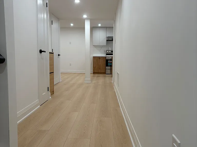 64 Charlotte Abby Dr #BASEMENT — Photo 15