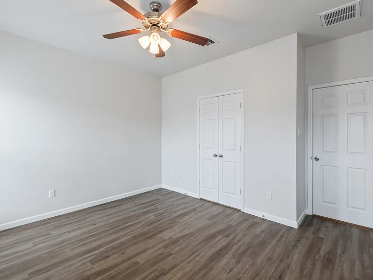 8011 Fieldstone Dr — Photo 16