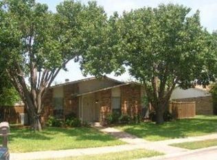 2131 Rose Hill Rd, Carrollton, TX 75007