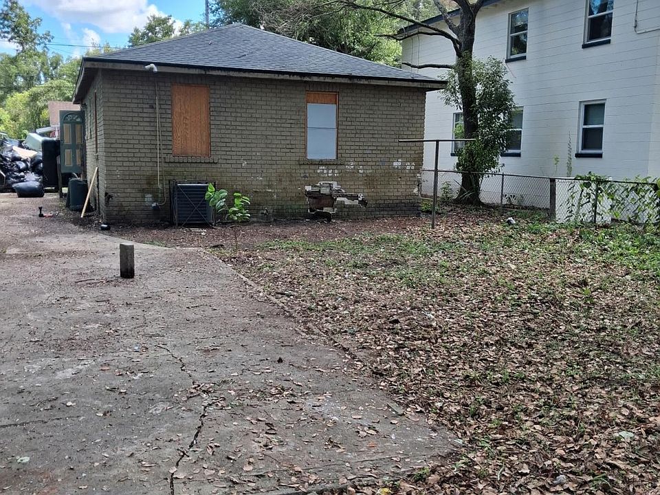 1st image of 1535 W 7TH Street