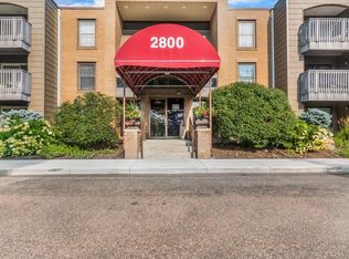 2800 Hamline Ave N APT 106, Roseville, MN 55113