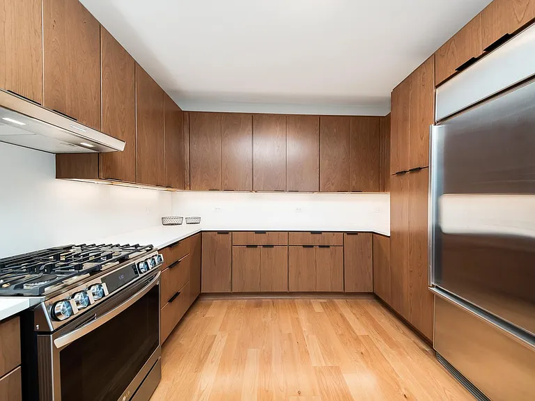 1600 S Prairie Ave #1902 — Photo 4