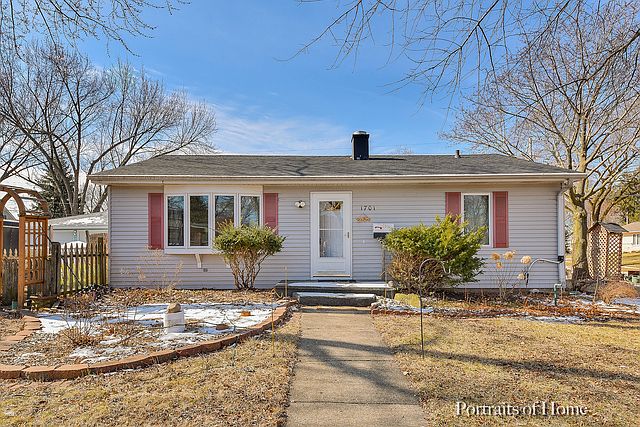 1st image of 1701 Oakwood Ave