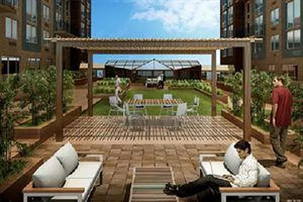 Sold by Douglas Elliman | media 18