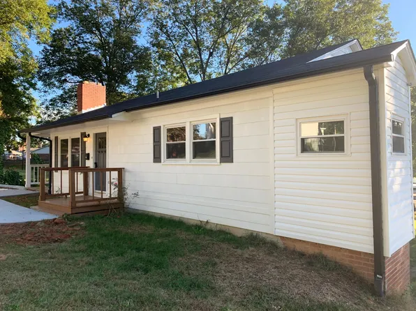 421 Battleground Rd, Lincolnton, NC 28092