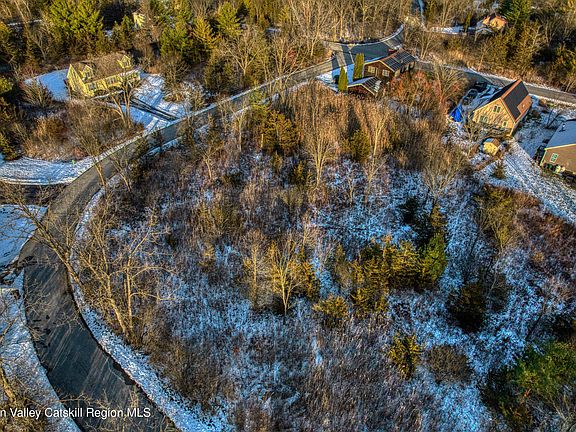 2nd image of 109 Rip Van Winkle Drive