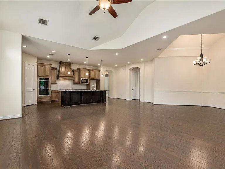 23034 Creek Park Dr — Photo 18