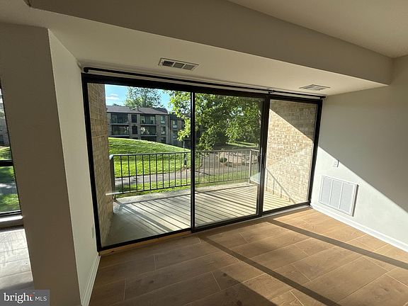 4th image of 2018 Colts Neck Rd Suite 11B