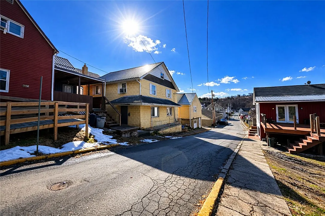 943 Johnston Ave #2 photo 1