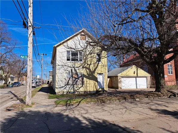 1701 Plum St, Erie, PA 16502