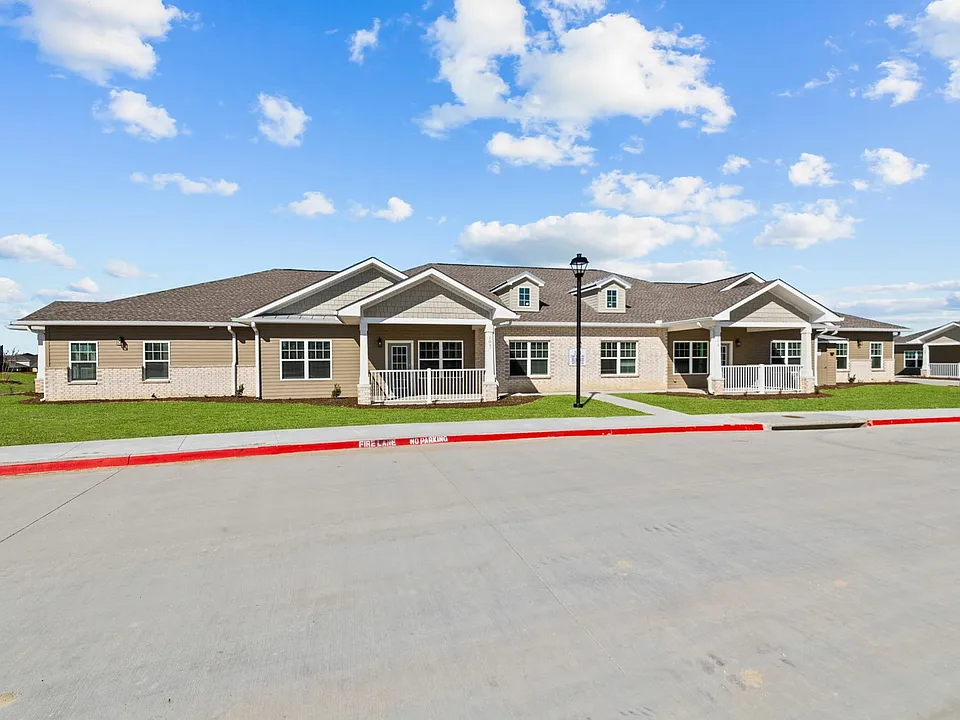 4 Plex Exterior
