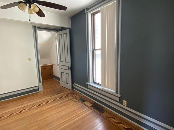 5th image of 1722 N Franklin Pl #1722