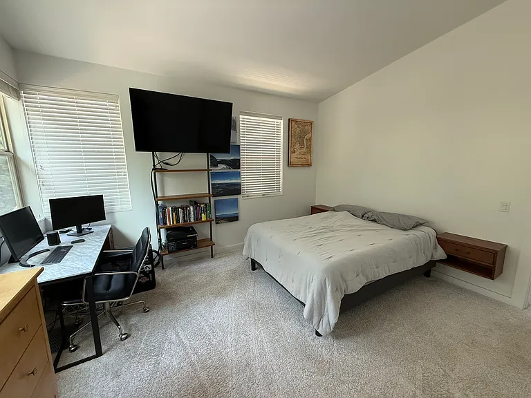 9560 Parker Ln — Photo 6