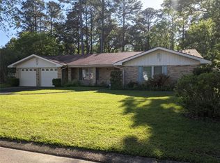 204 Hermitage Rd, Pineville, LA 71360