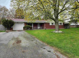 6371 Dewhirst Dr, Saginaw, MI 48638