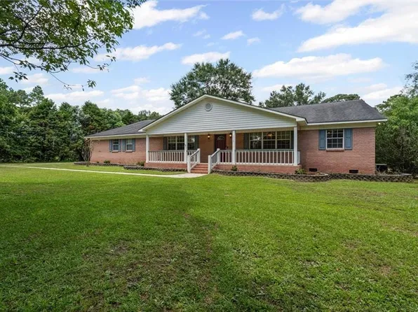 8330 Oak Hill Dr, Semmes, AL 36575