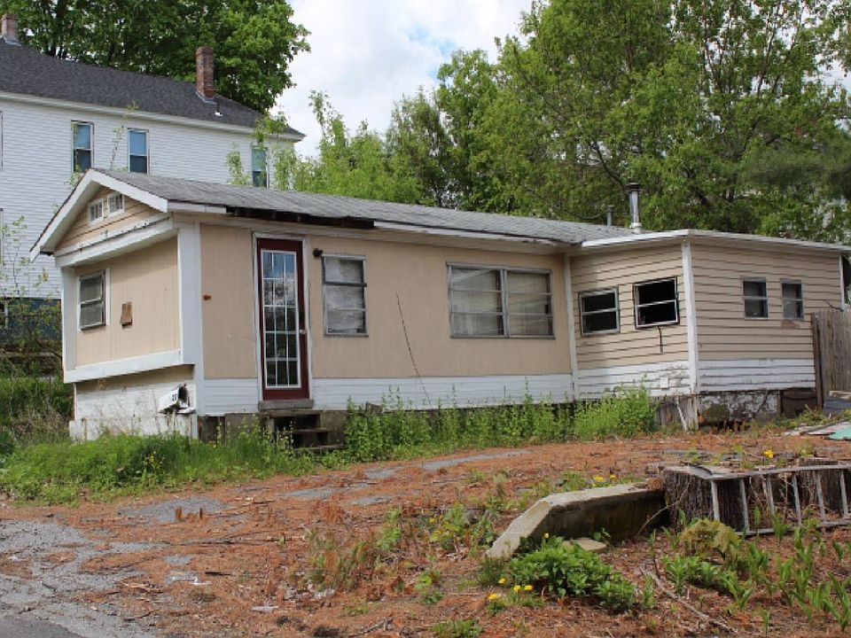 2nd image of 22 N Walnut St