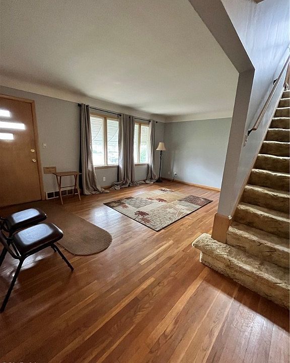 1853 Rush Rd, Wickliffe, OH 44092 Zillow