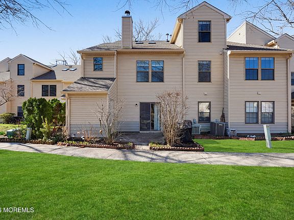 2nd image of 1807 Lilly Lane