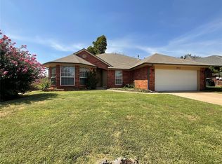 1013 Blue Ridge Dr, Edmond, OK 73003