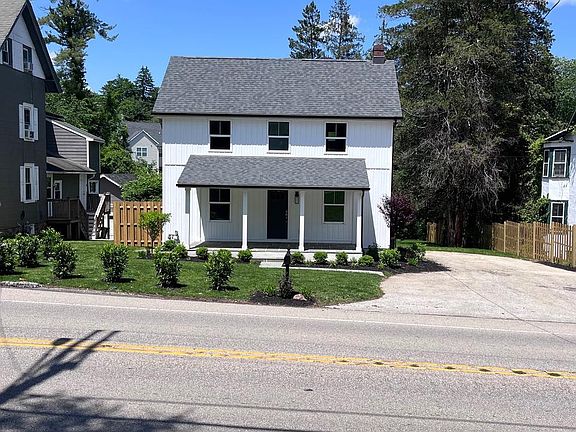 2nd image of 625 Conestoga Rd