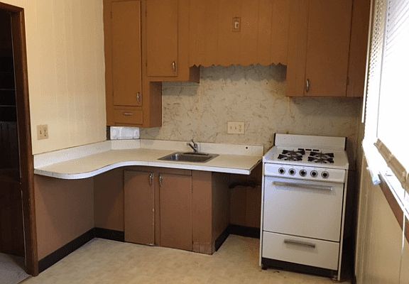 2nd image of 30 S Broom St #1285869