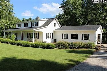 3rd image of 38045 Crook St