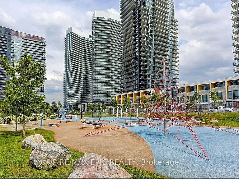 95 McMahon Dr #2715 — Photo 31
