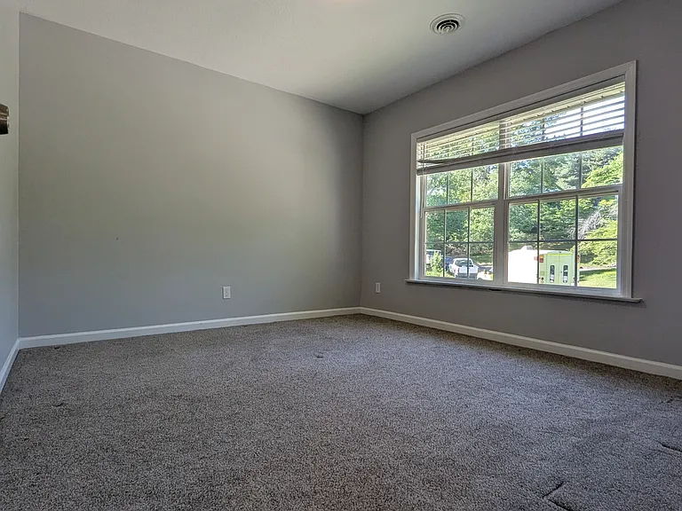 1130 Twin Hill Ln — Photo 20
