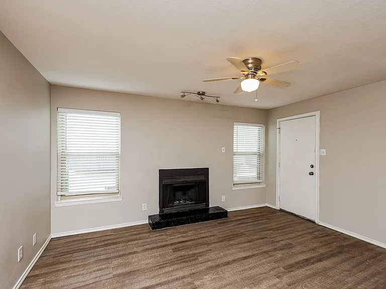 Monarch Place — Photo 22