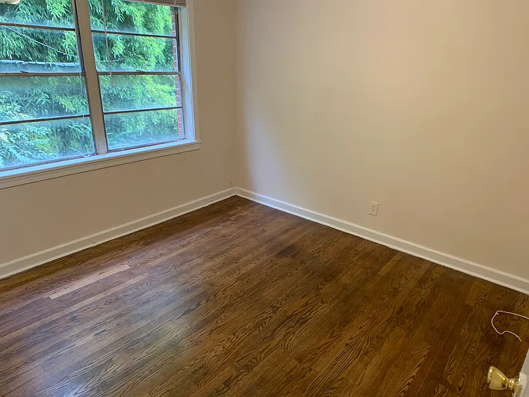 1691 Valley Ave — Photo 52