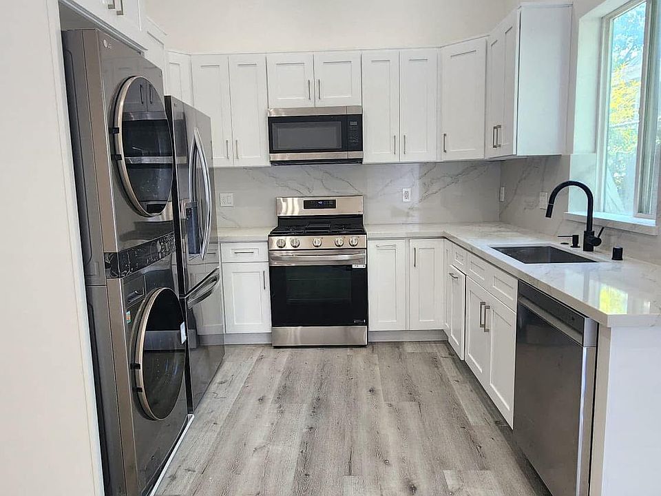 1st image of 5251 Babcock Ave