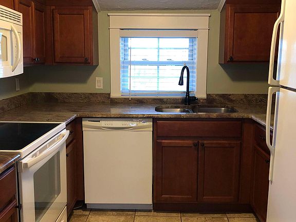4th image of 403 Rawls Ave