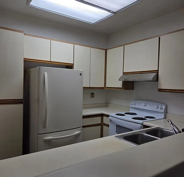 1256 Stanhope Ln #251 — Photo 9