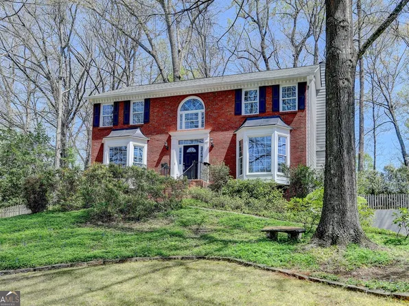 910 Brentwood Ave, Lawrenceville, GA 30044