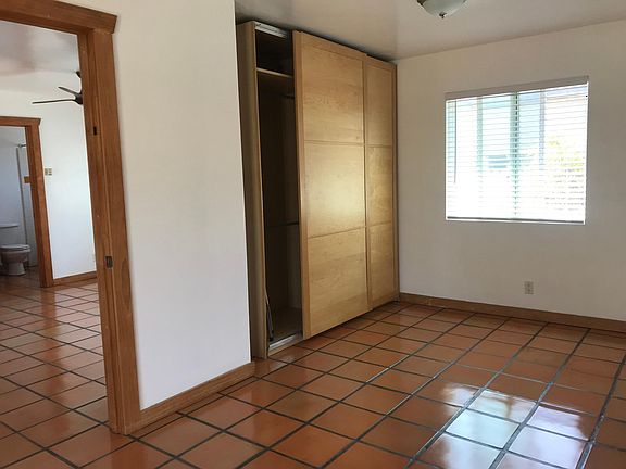 3rd image of 4916 W 134th St