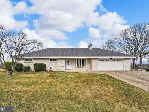 263 Eisenhower Rd, Palmyra, PA 17078