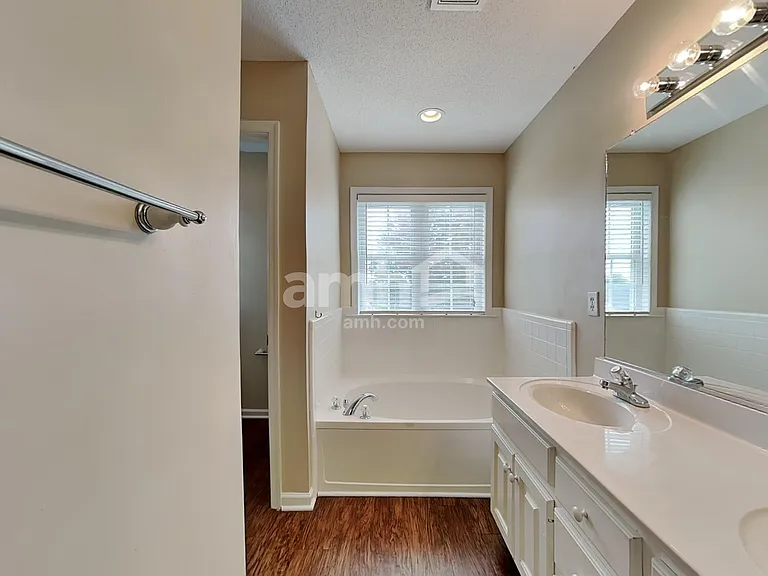 3691 Wood Cove Dr — Photo 14