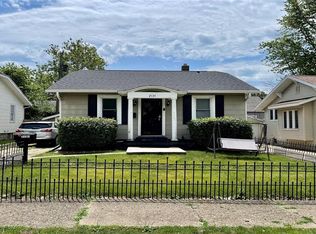 2131 E Roosevelt Ave, Decatur, IL 62521